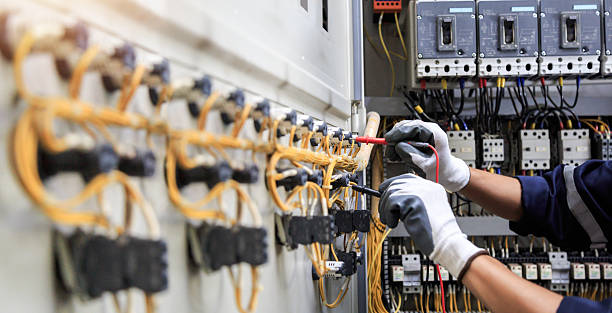 Professional Electrician technician working in Potterville, MI